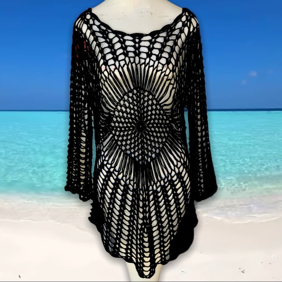 Very J Sexy Open Crochet Beach Swim Vacay Cover Up - Picture 8 of 8